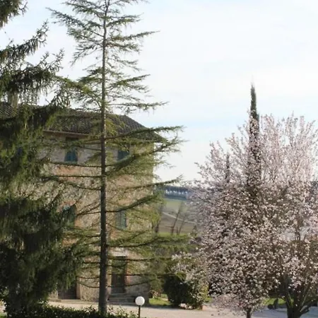 Rustikale Eleganz Mit Blick Auf Umbrische La By Interhome Apartment *